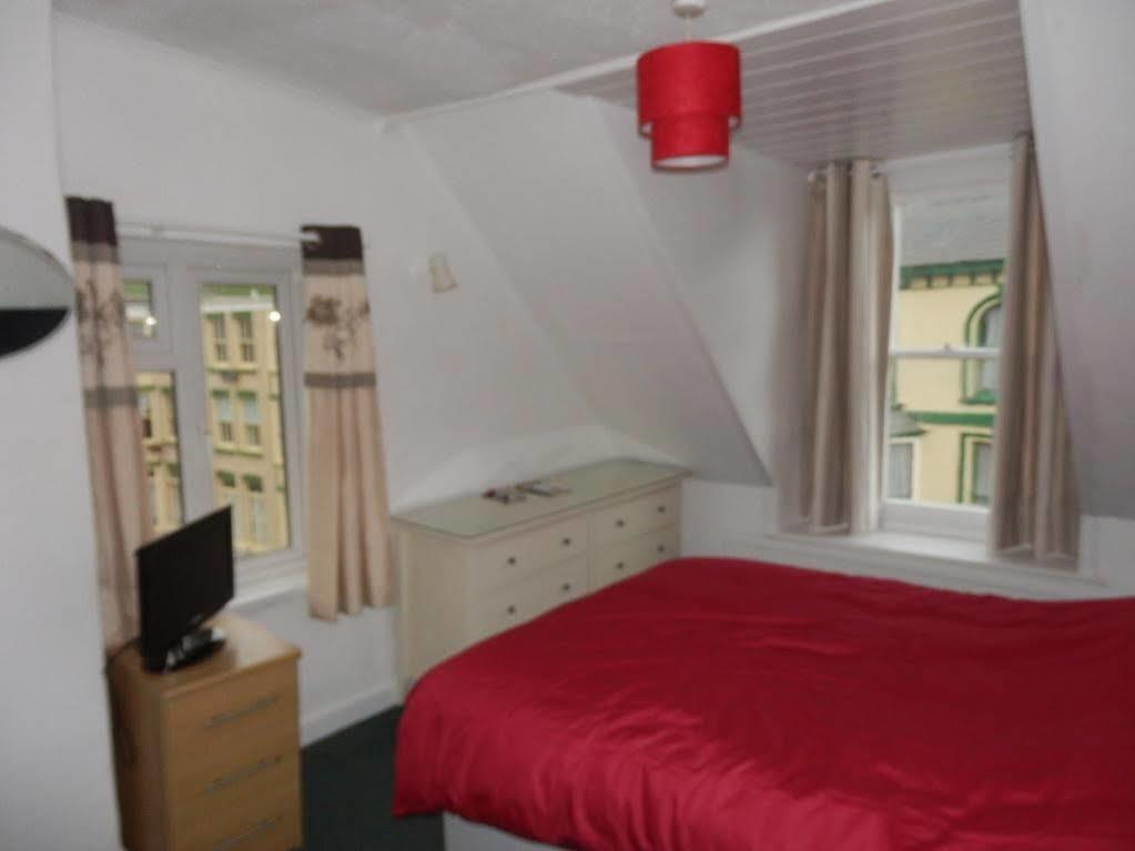 Ocean Backpackers Self-Catering Hostel إلفراكومبْ المظهر الخارجي الصورة